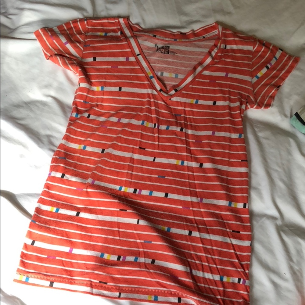 Tee shirt